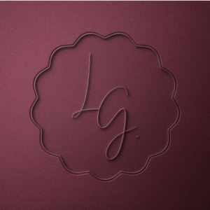 Ce visuel présente le logo submark créé pour LG Gestion & Conseil. Cette identité visuelle a été créée par Nuance communication dans le cadre de la prestation Nuance essentielle.